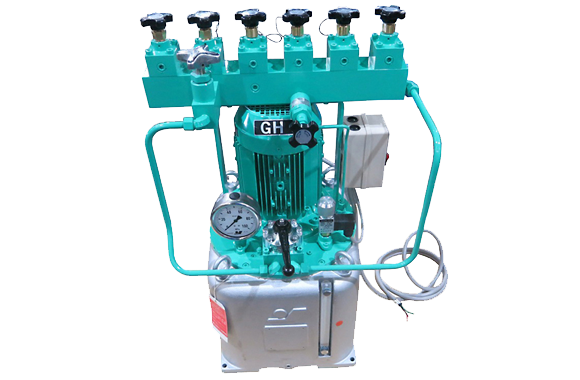 電動ポンプ 6連ブランチ